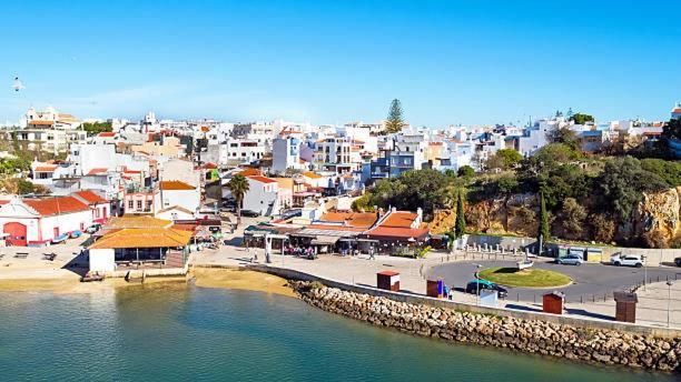 Alvor Apartment - Center And Beach Екстер'єр фото