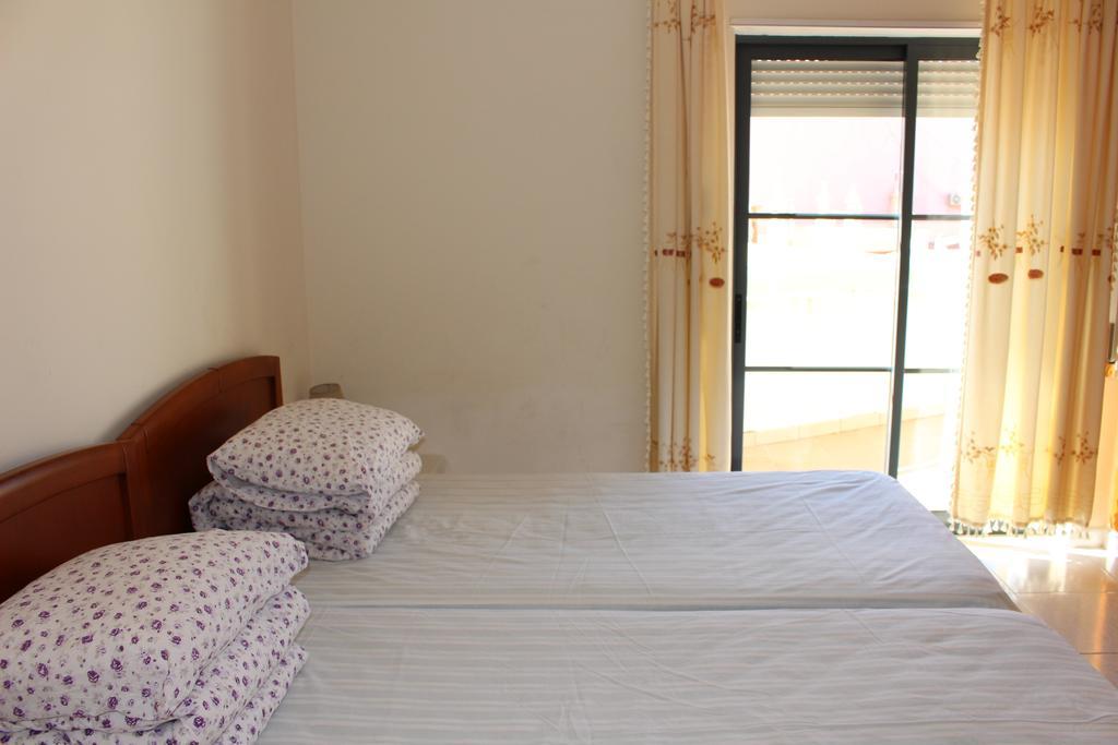 Alvor Apartment - Center And Beach Екстер'єр фото